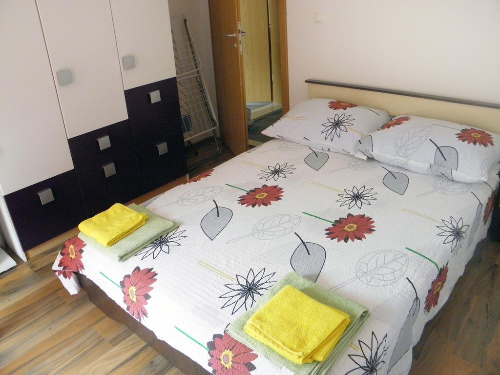 Apartments Mani Trogir Oda fotoğraf