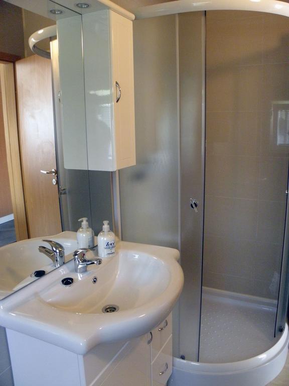 Apartments Mani Trogir Oda fotoğraf